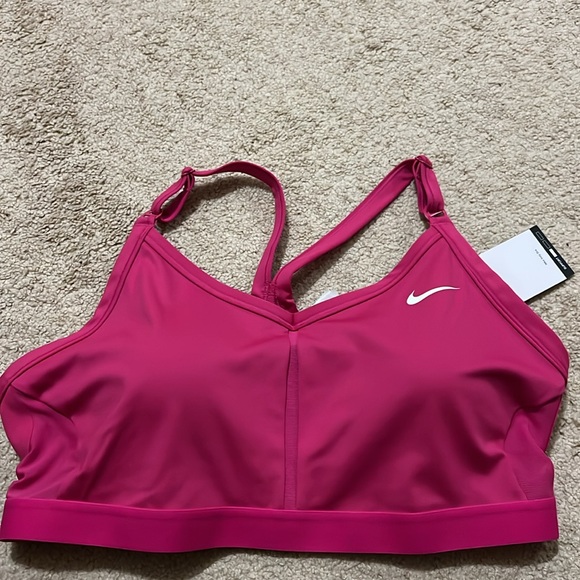 Nike Women's plus Pink Sports Bra - Picture 2 of 4